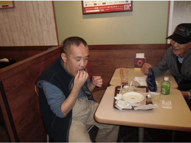 おやつにドーナッツ