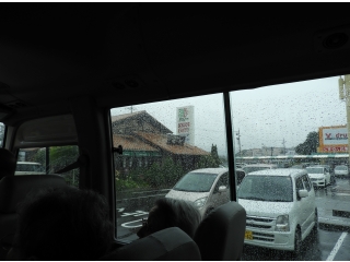 来週はどこで買おう？
帰って考えよう