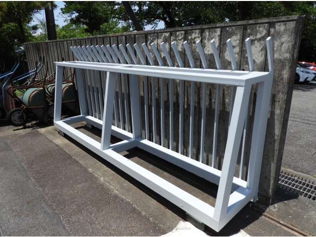 錆止めを塗り、