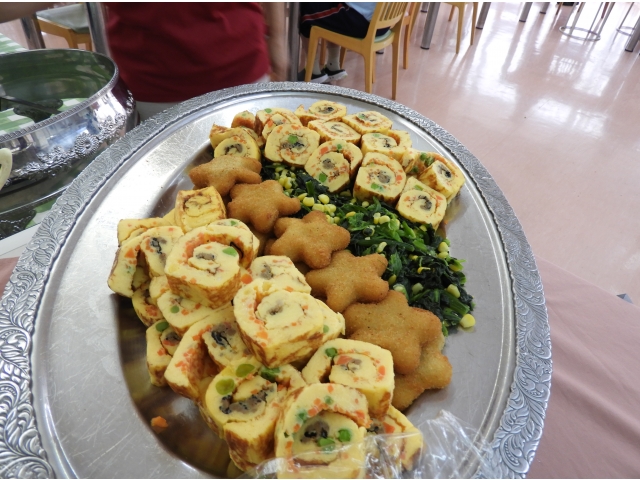 卵焼きと星形コロッケ☆