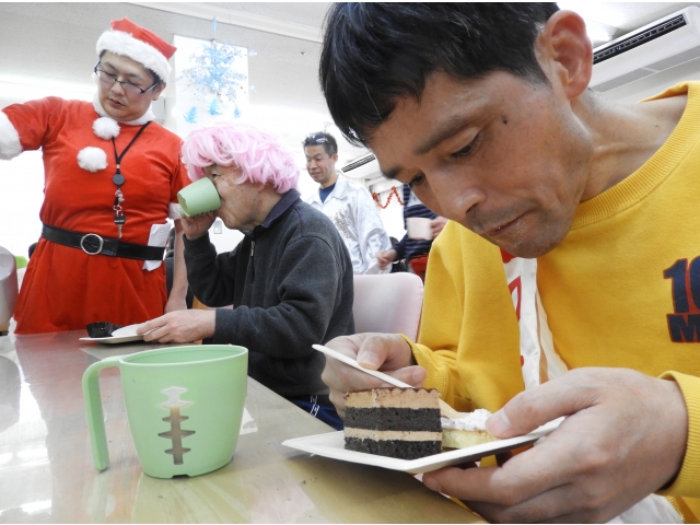 クリスマスケーキ
美味しく頂きます♡