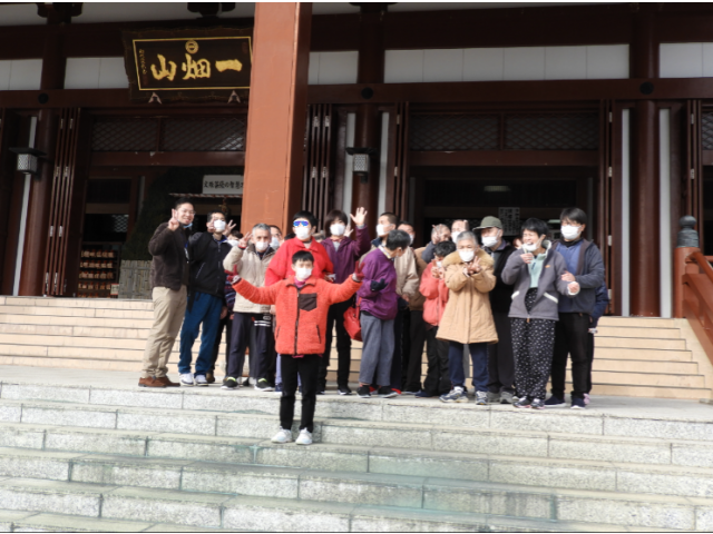 皆様で記念撮影をしました(^^)/