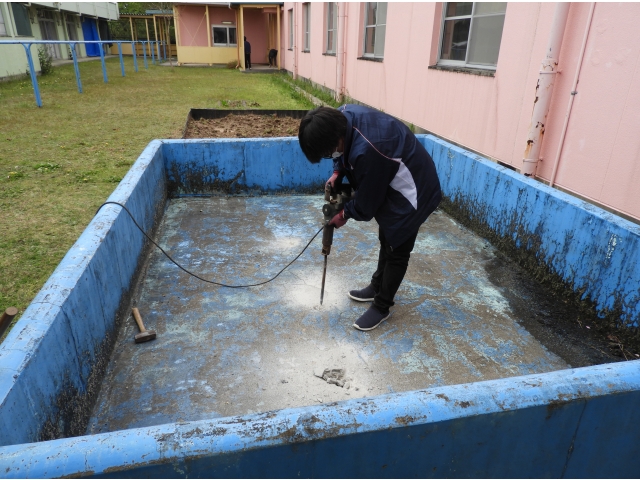 何箇所もあけていきます