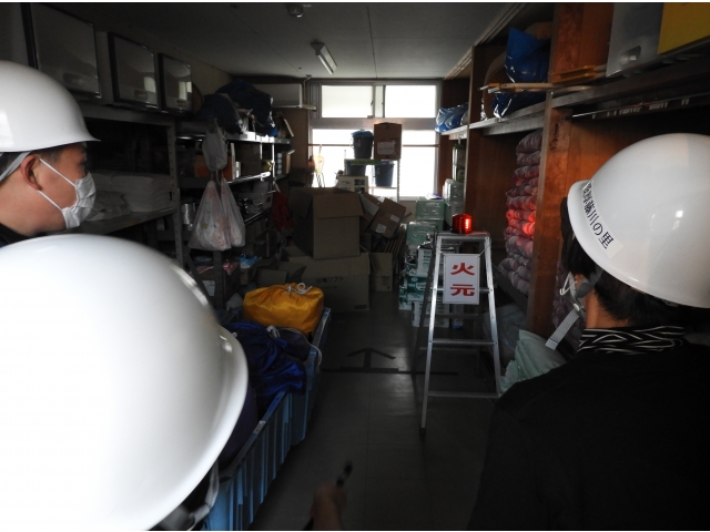 初期消火開始・・・消火困難です。