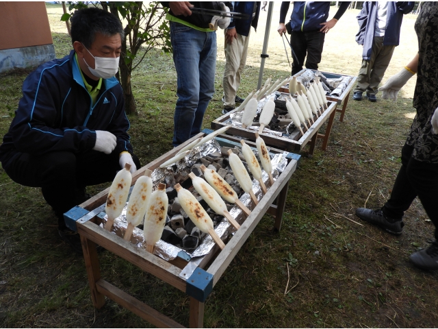 炭火焼の五平餅は本格的