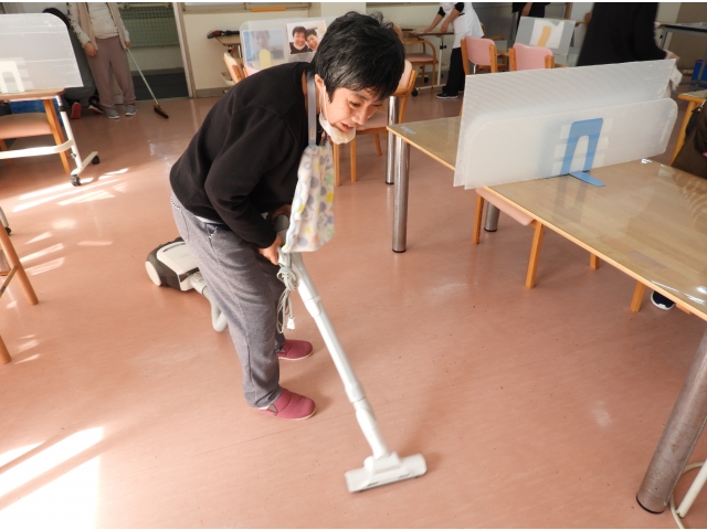 お手伝いに来てくれました（2）