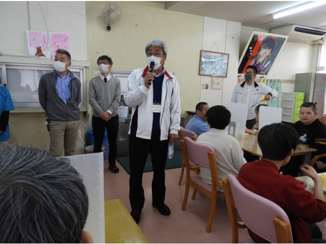 所長さんからご挨拶です