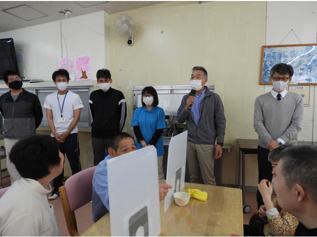 新規・転入職員の自己紹介です