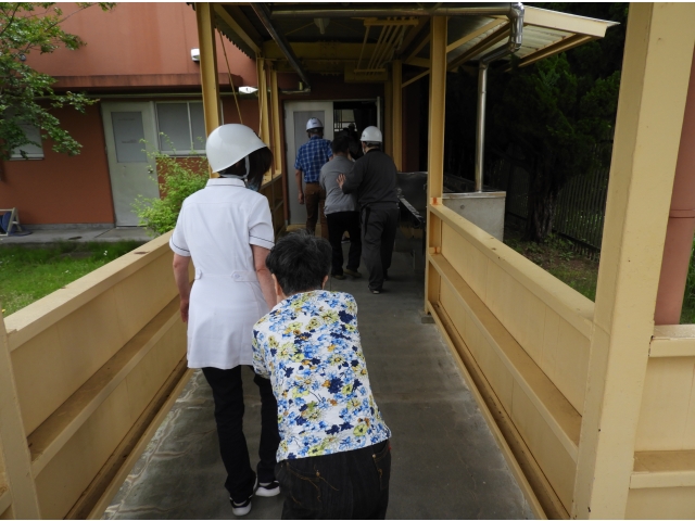 足元に気を付けて