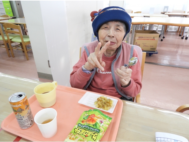 お菓子もお芋も美味しいよ