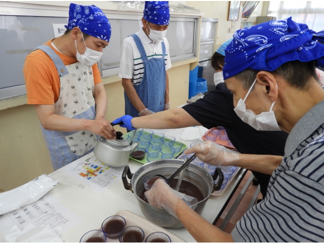 クッキングの様子②