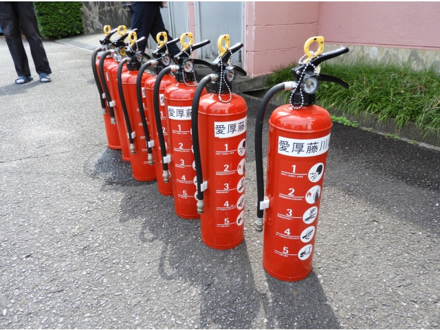 訓練用水消火器です