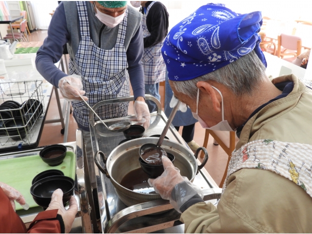 お汁と小豆のバランスが難しいね