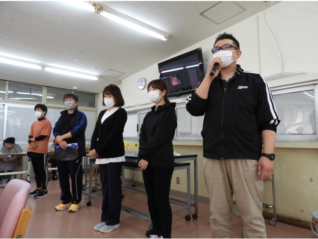 転入職員より自己紹介・挨拶