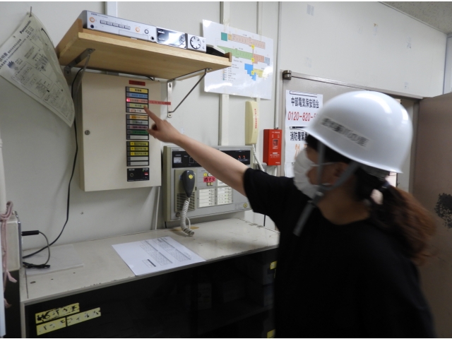 火災区域確認、理髪室で火事です！！