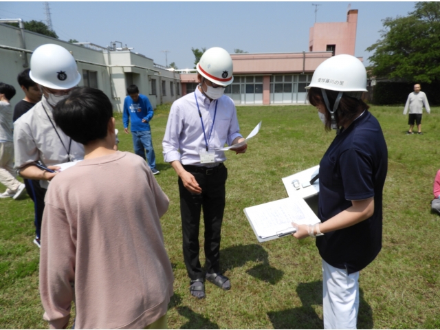 ケガ人いません、全員無事です。