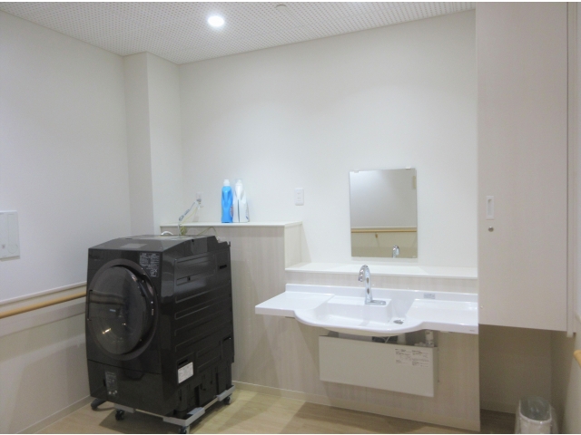 利用者用洗面・洗濯コーナー