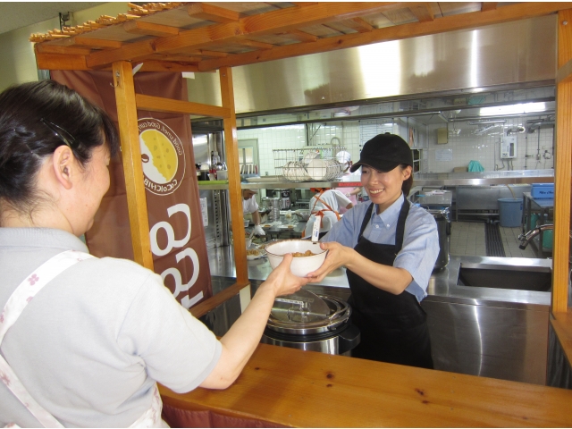 CoCo壱番屋の店員さん雰囲気あるね