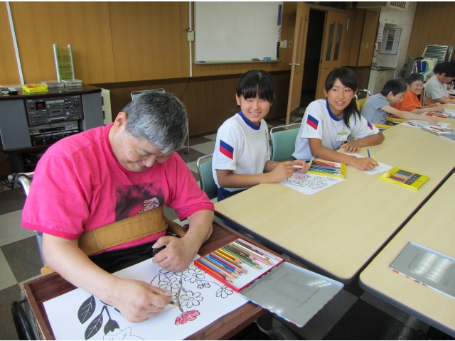 一緒に手作りの会にも参加