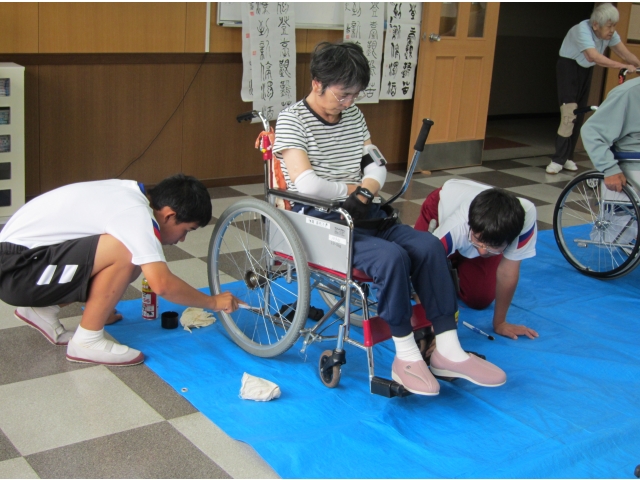 少しだけどきれいにしよう。