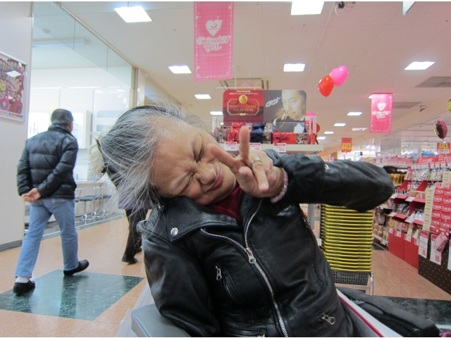 たくさん買えて満足そうな笑顔