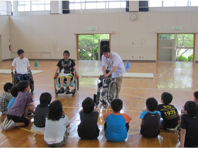 皆さん真剣に説明を聞いてくれました