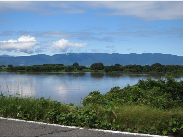前日の雨がチリなどを洗い流し、空気が澄んでいました。