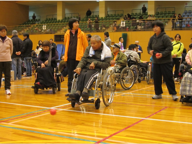 祖父江ボッチャクラブ
白熱の初戦