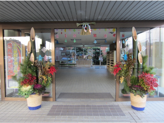 大掃除も終わり玄関先も
お正月らしくなりました