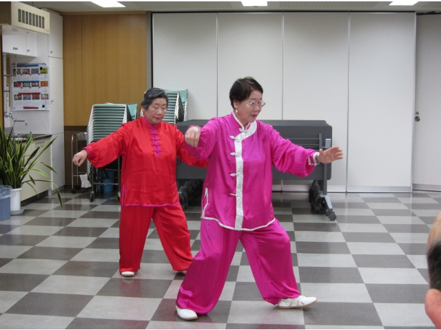 円を描くように