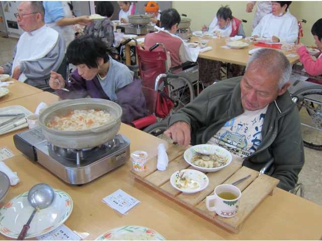 鍋のお味は大好評