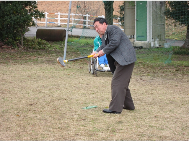 滝寮長の始球式からはじまりました。