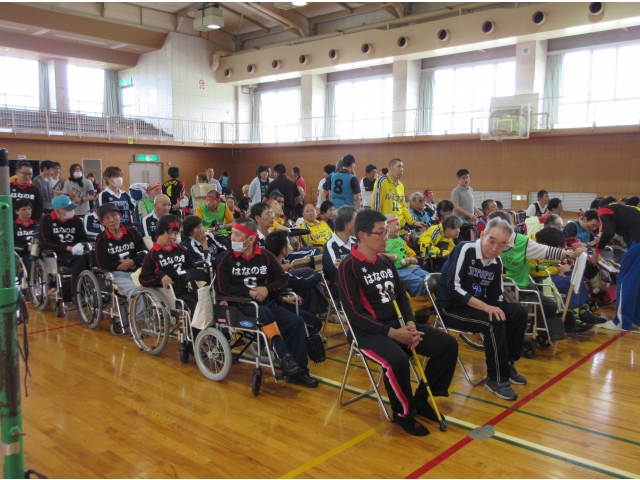 緊張感のある開会式