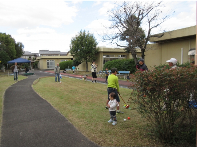 グラウンドゴルフです。多くの人が訪れました。