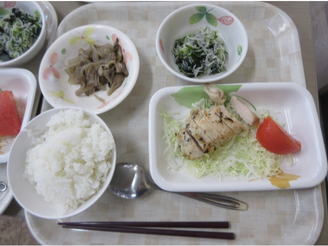 ジューシーなローストチキンです