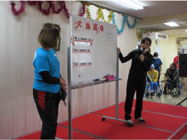 恒例のくじ引きです。