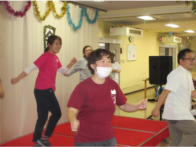 職員によるダンス（2）