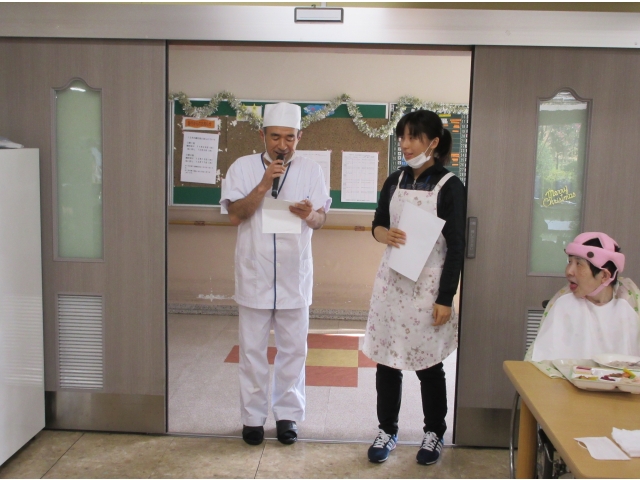 調理師さんによる献立の説明です。