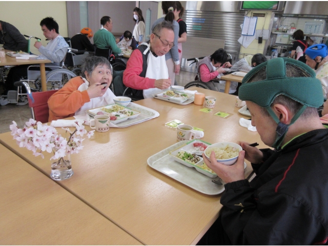 「皆様笑顔です。」