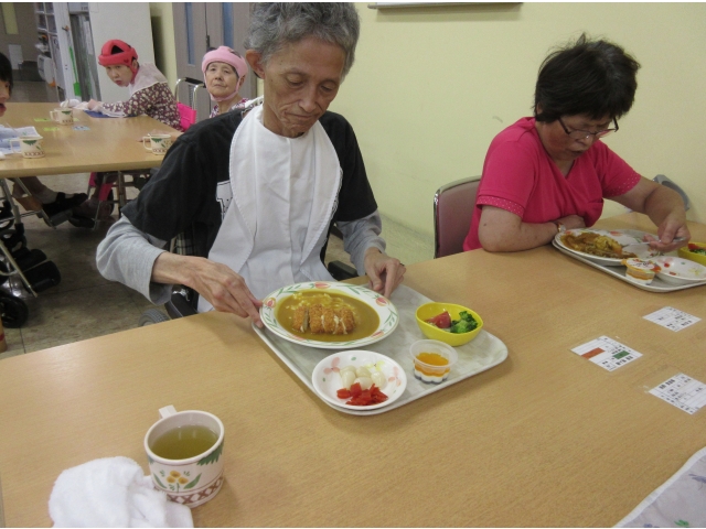 クリームコロッケカレーです。