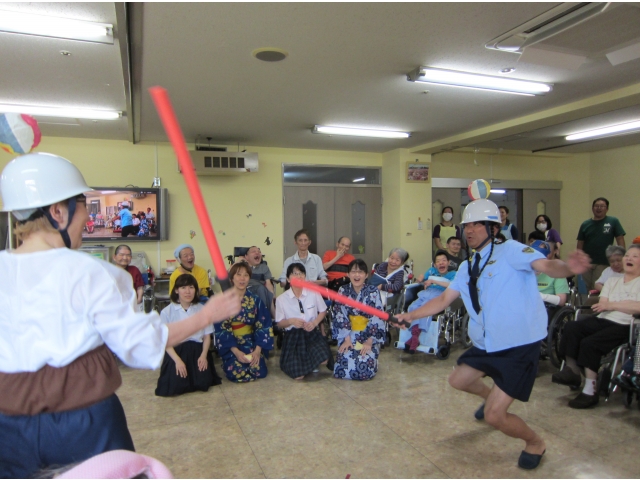 軽やかに舞います