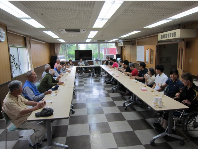 楽しく「懇親会」です