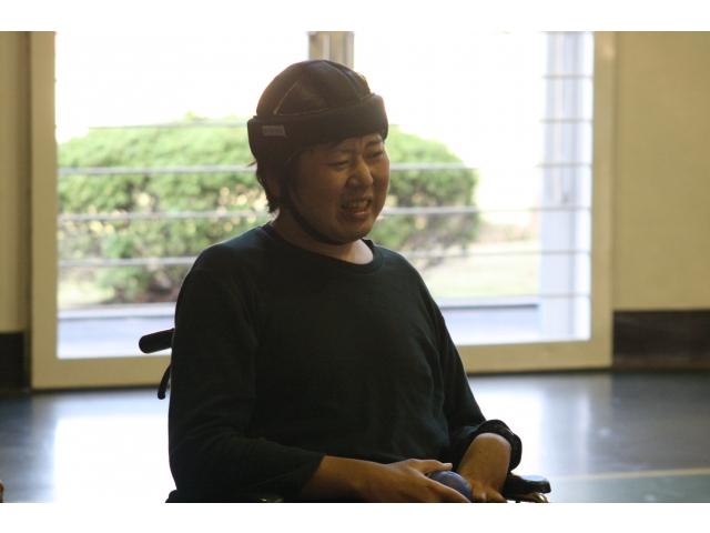 悔しそうなな表情