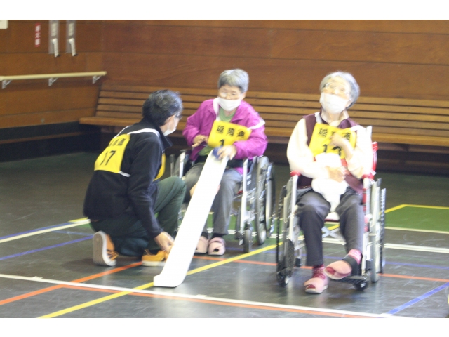 ランプを使用して行います（1）