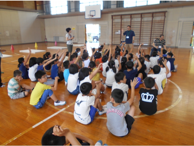 はなのきの里の生活を説明しています