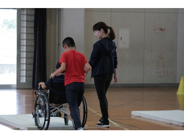 車椅子体験（3）