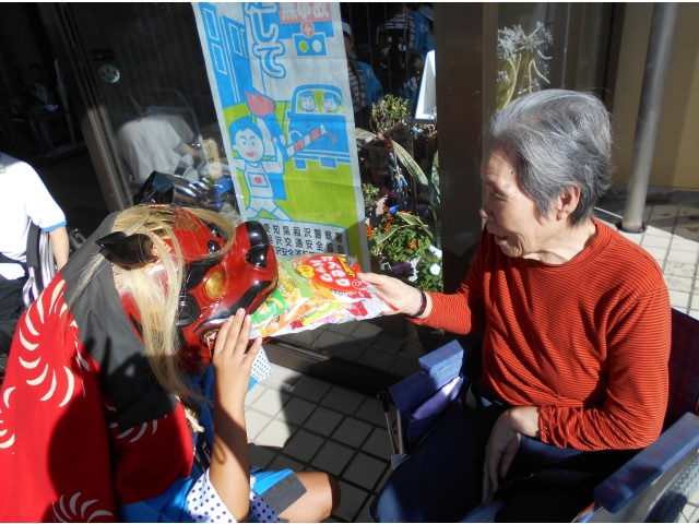 優しい獅子舞さんです(^^)