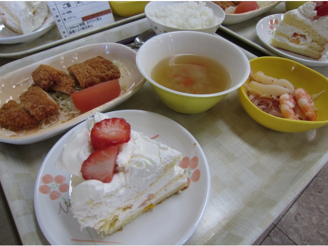 ケーキの存在感
半端ねぇ～！？