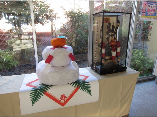 今年も登場！
「はなのき大鏡餅」