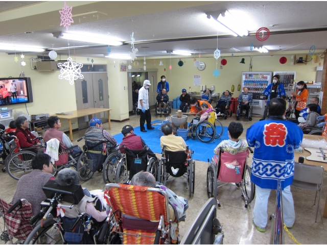 ヨイショ～！ヨイショ～！
掛け声が響きます